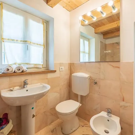 Casa Delle Pigne, Langhe Hills Feriehus