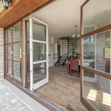 Casa Delle Pigne, Langhe Hills *